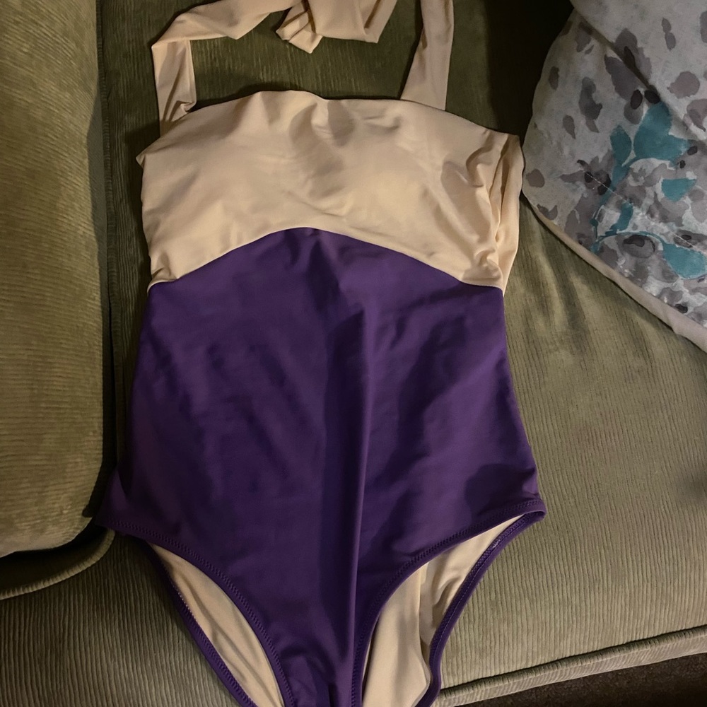 Fashion Colour block one piece halter swimwear - Picture 10 of 13